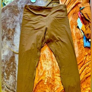 Lululemon Roasted Brown ribbed Align 25”